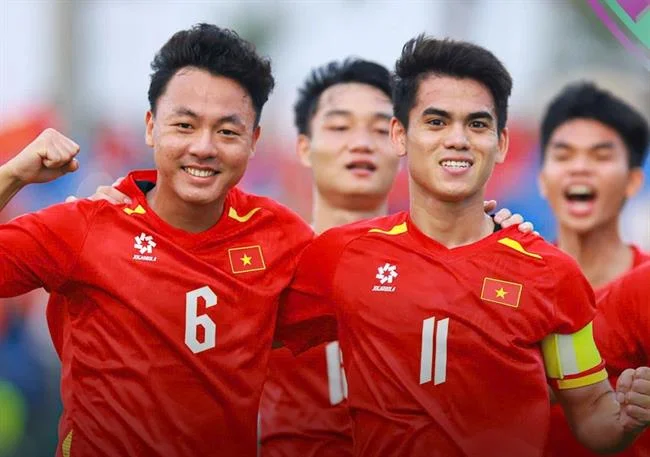 Bước 2: Điền thông tin cá nhân và kinh doanh